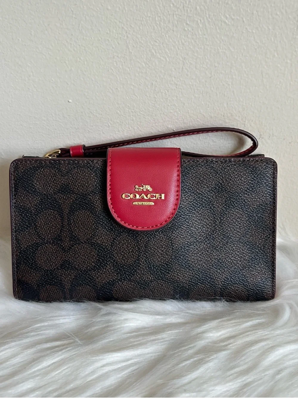 Coach Phone Wallet Brown Red Signature Canvas Leather Wristlet‎ Excellent